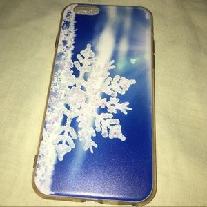 Blue and White Snowflake iPhone 6/6s/7/8 Case